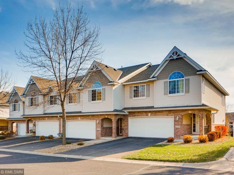 3583 Fox Tail Trl NW, Prior Lake, MN 55372