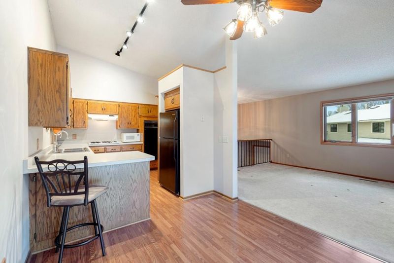 14806 Endicott Way, Apple Valley, MN 55124