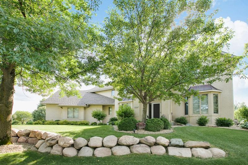 4905 Yuma Ln N, Plymouth, MN 55446