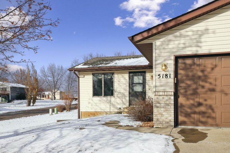 5181 Starling Dr, Monticello, MN 55362