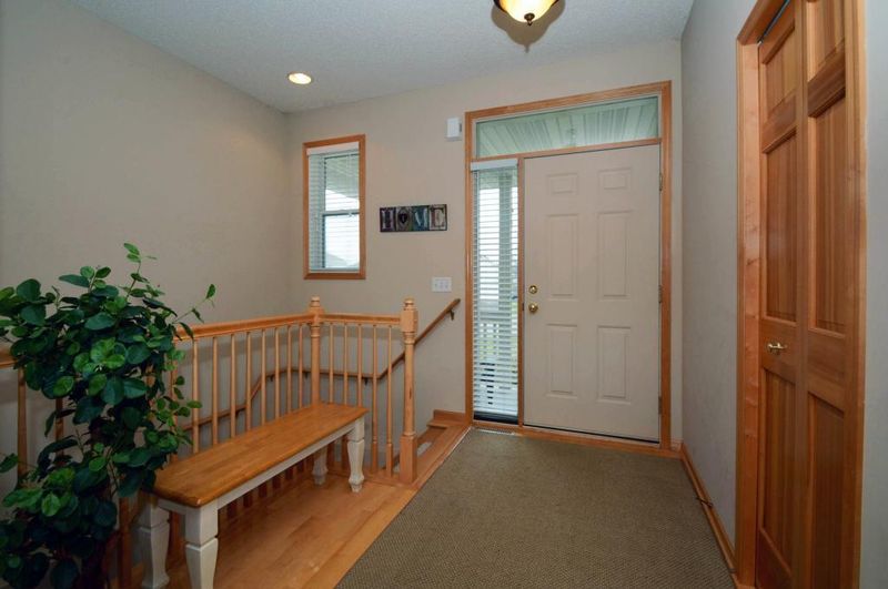 296 Blue Heron Ln, Woodbury, MN 55125