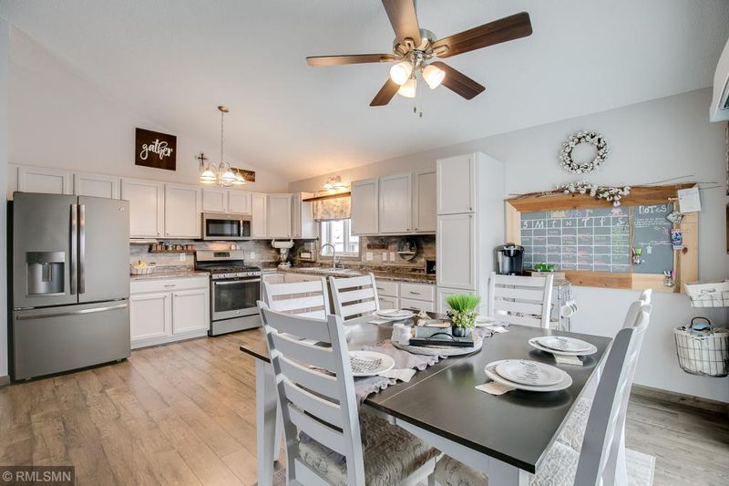 37831 Gerald Ave, North Branch, MN 55056