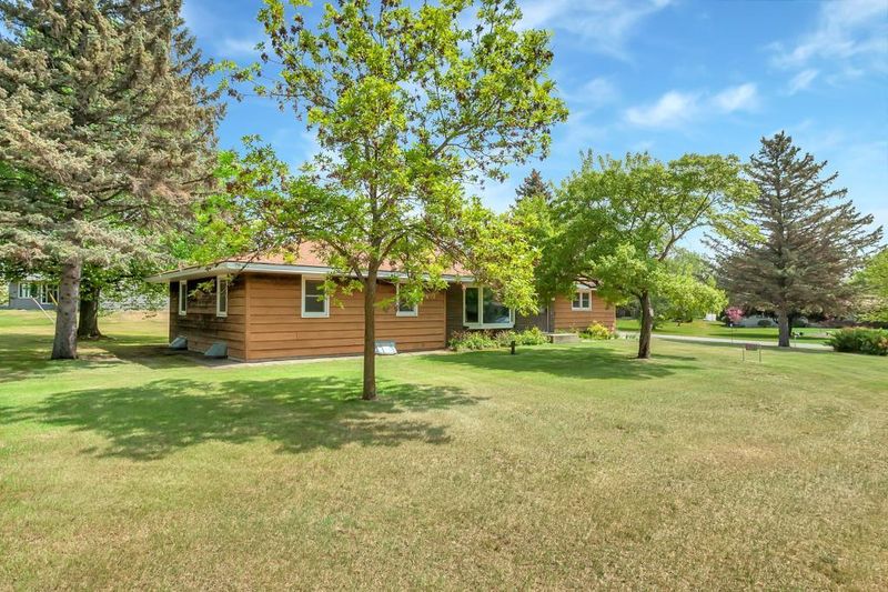 2131 Morningside Dr NE, Saint Cloud, MN 56304