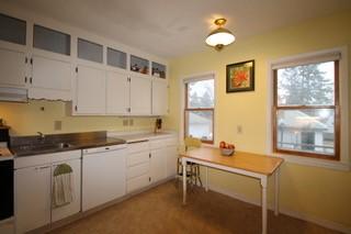 1812 E 10th St, Duluth, MN 55812