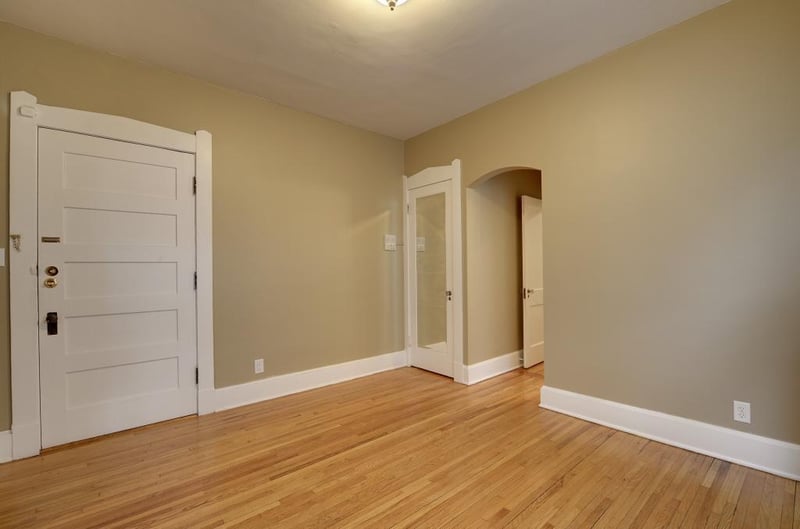 809 Portland Ave, Saint Paul, MN 55104