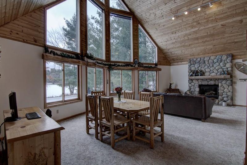 7267 Northshore Dr, Siren, WI 54872