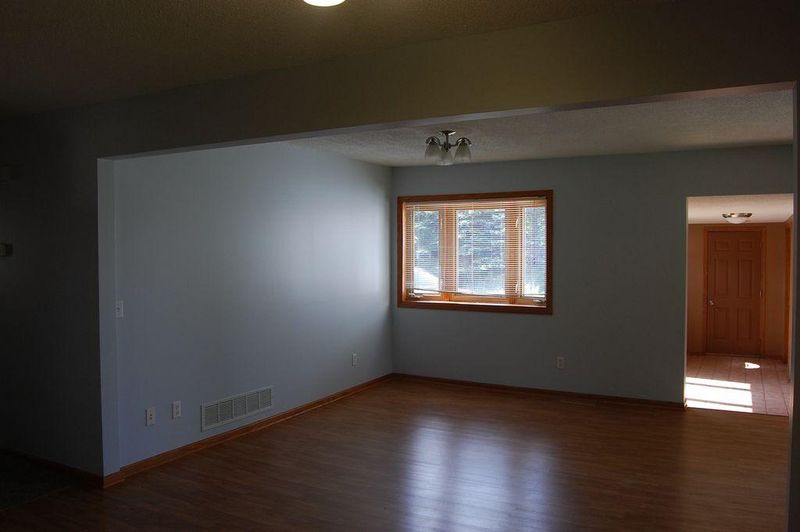 255 Ash St, Lino Lakes, MN 55126