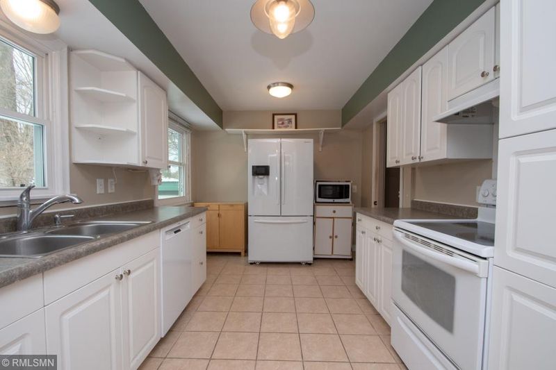 5827 Ewing Ave N, Brooklyn Center, MN 55429