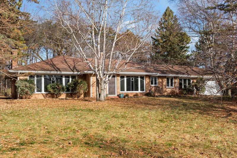 3110 W 88th St, Bloomington, MN 55431