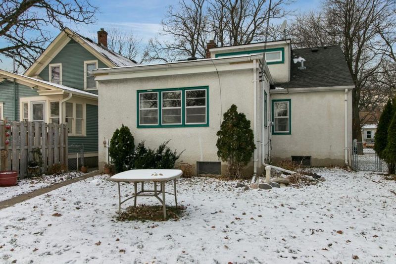1606 Race St, Saint Paul, MN 55102