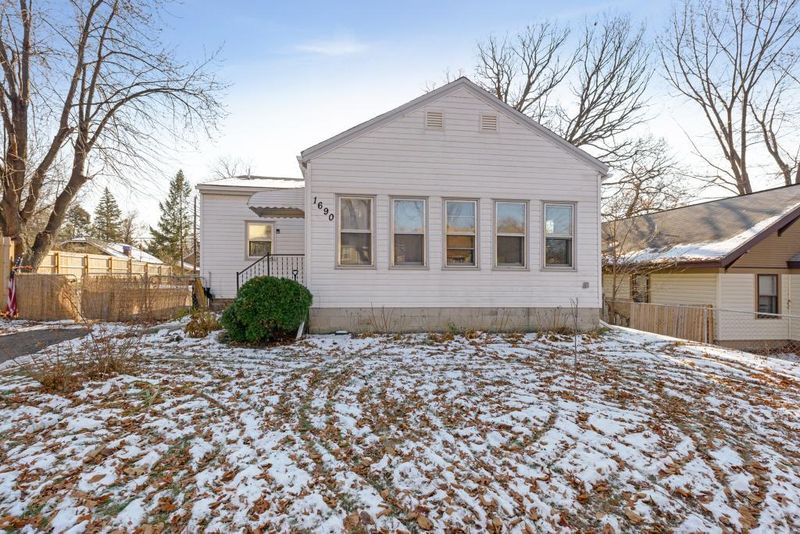 1690 Reaney Ave, Saint Paul, MN 55106