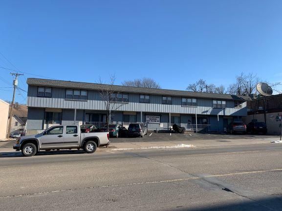 525 Plum St, Red Wing, MN 55066