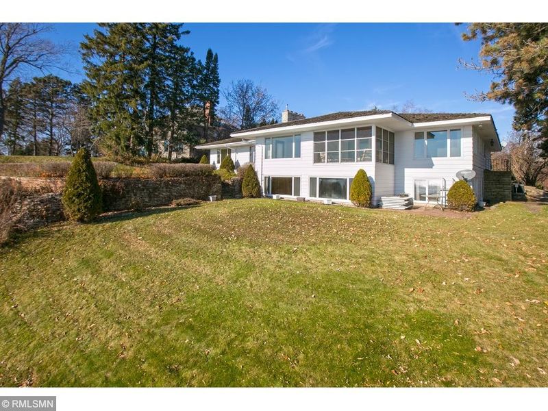 2799 Pheasant Rd, Excelsior, MN 55331