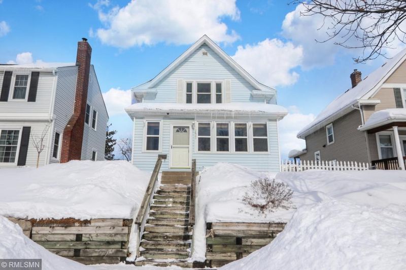 1423 Sherburne Ave, Saint Paul, MN 55104