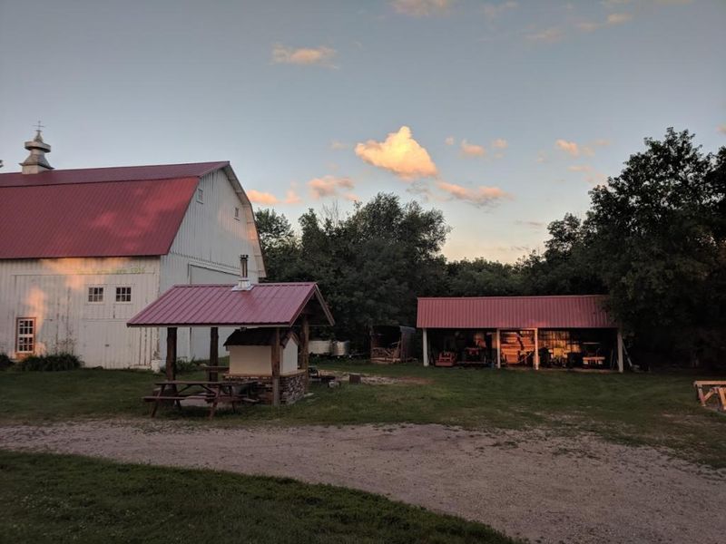 21161 York Rd, Hutchinson, MN 55350