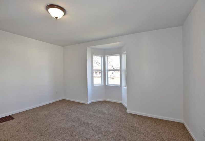 1223 2nd Ave NW, Faribault, MN 55021