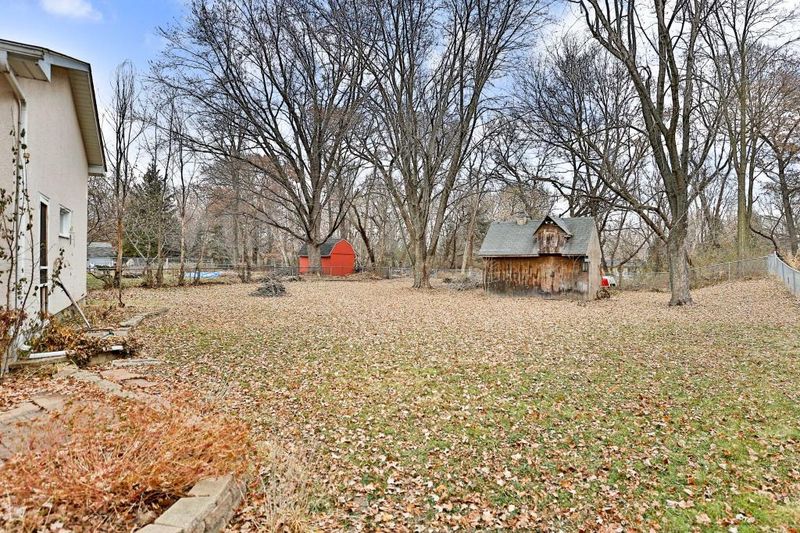 3440 Owasso St, Shoreview, MN 55126