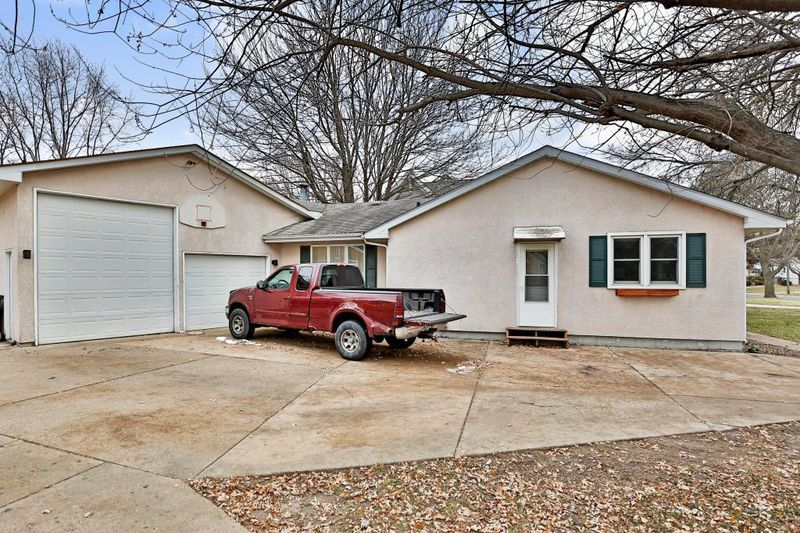 3440 Owasso St, Shoreview, MN 55126