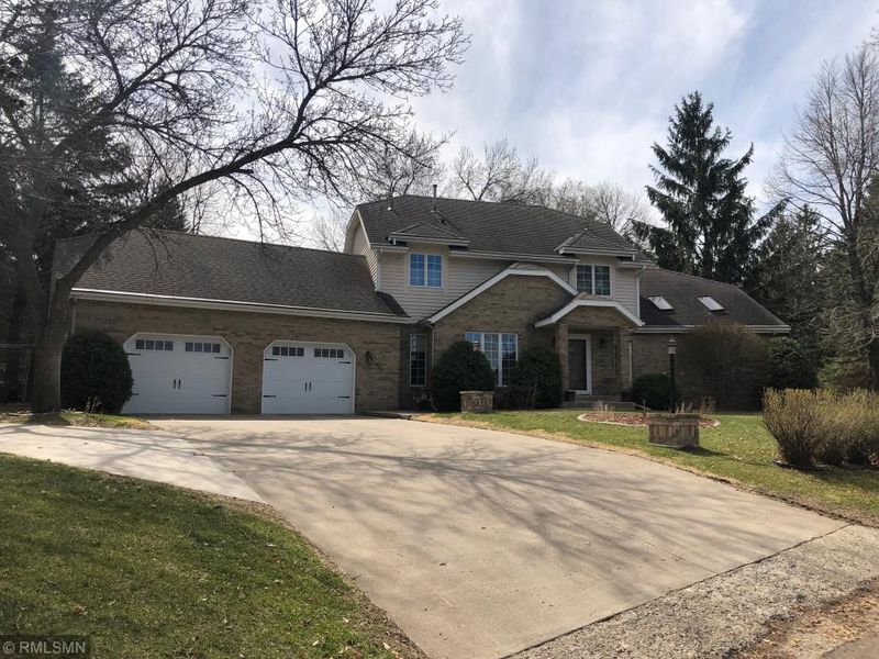 1704 Patricia Ct, Saint Cloud, MN 56301