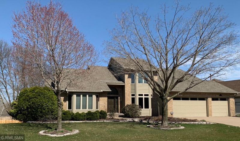 1309 W Royal Oaks Dr, Shoreview, MN 55126