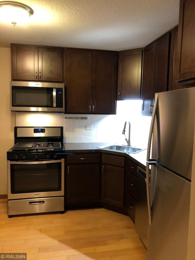 3 Inner Dr, Circle Pines, MN 55014