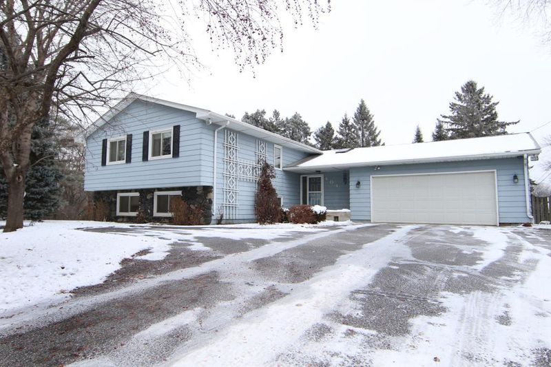 404 10th Ave N, South Saint Paul, MN 55075