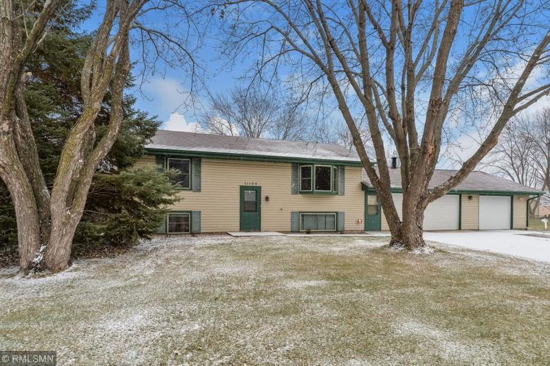 11100 Yates Ave N, Champlin, MN 55316