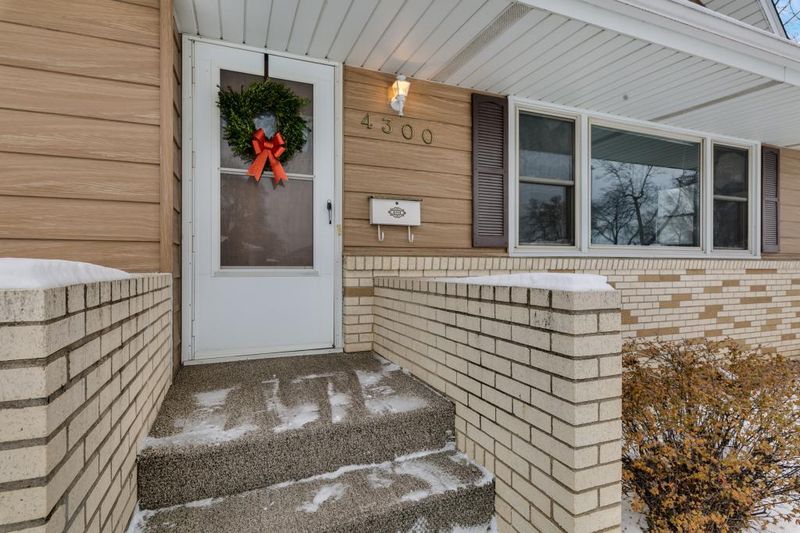 4300 71st Ave N, Brooklyn Center, MN 55429