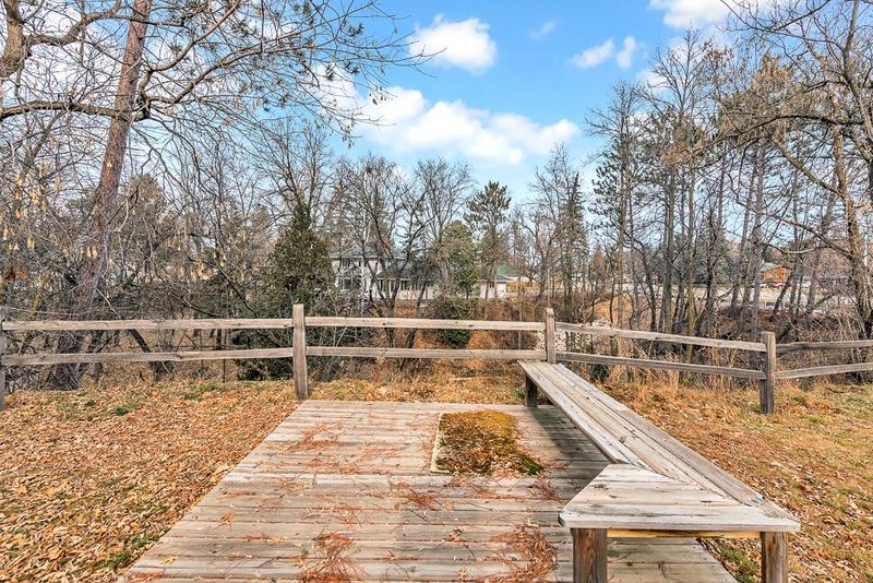 1602 Graydon Ave, Brainerd, MN 56401