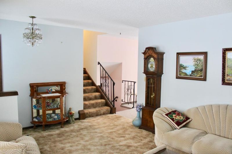 7060 100th Ave SE, Clear Lake, MN 55319