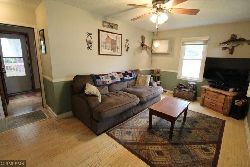 144 4th St NW, Forest Lake, MN 55025