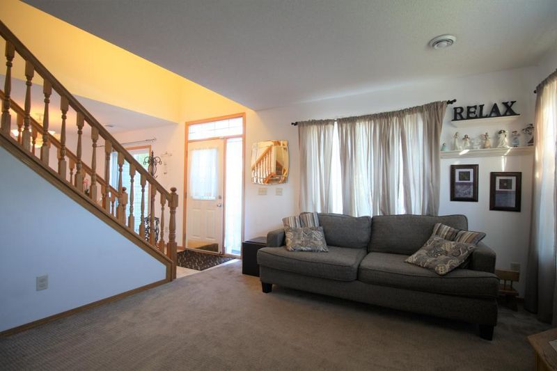 10935 Douglas Ln N, Champlin, MN 55316