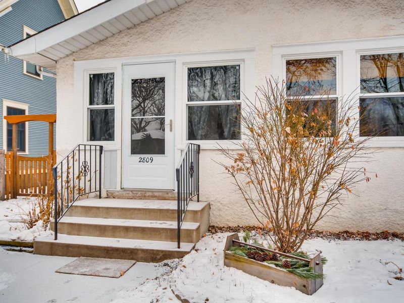 2809 41st Ave S, Minneapolis, MN 55406