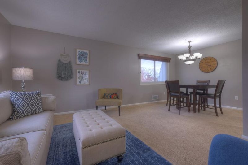 3656 Conroy Ct, Inver Grove Heights, MN 55076