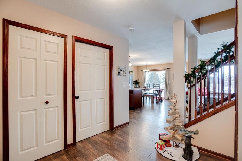 731 31st St W, Hastings, MN 55033