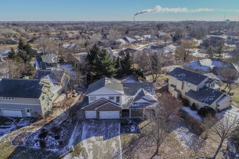 233 Pineridge Ln, Stillwater, MN 55082
