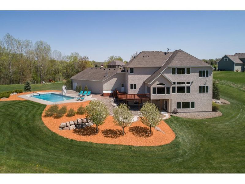 21400 Palomino Dr, Prior Lake, MN 55372