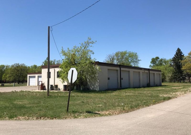 315 SE 1st St, Menahga, MN 56464