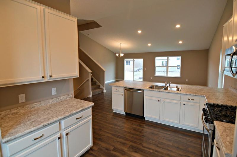 10725 Rhode Island Ave N, Brooklyn Park, MN 55445