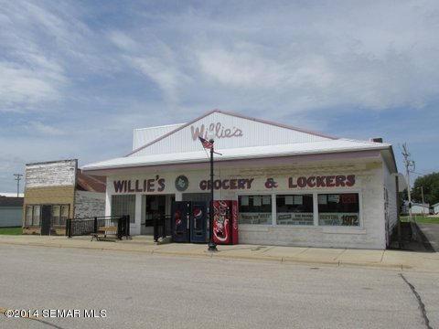 90 Main St, Fountain, MN 55935