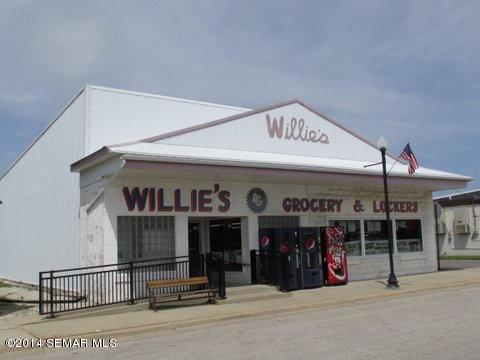 90 Main St, Fountain, MN 55935