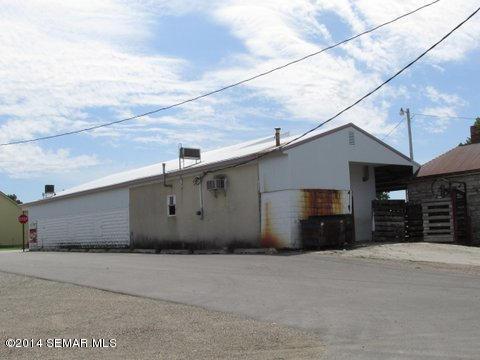 90 Main St, Fountain, MN 55935