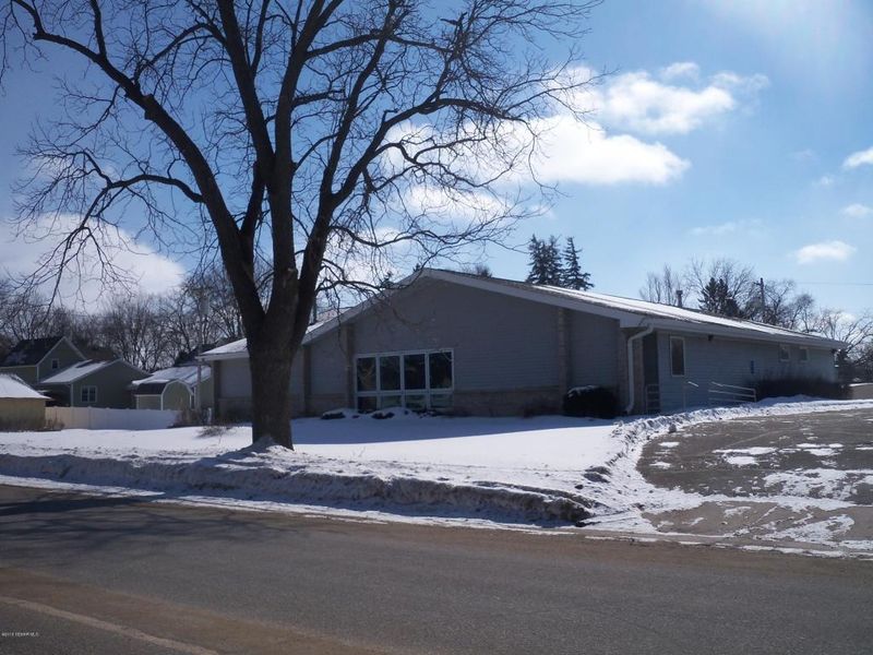 300 W Tracy Rd, Spring Valley, MN 55975