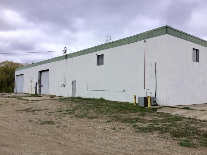 214 E State St, Kiester, MN 56051