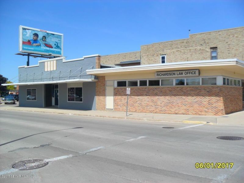132 3rd Ave NW, Austin, MN 55912