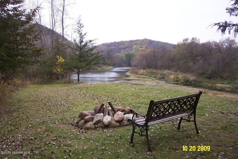 504 River View Dr, Whalan, MN 55949