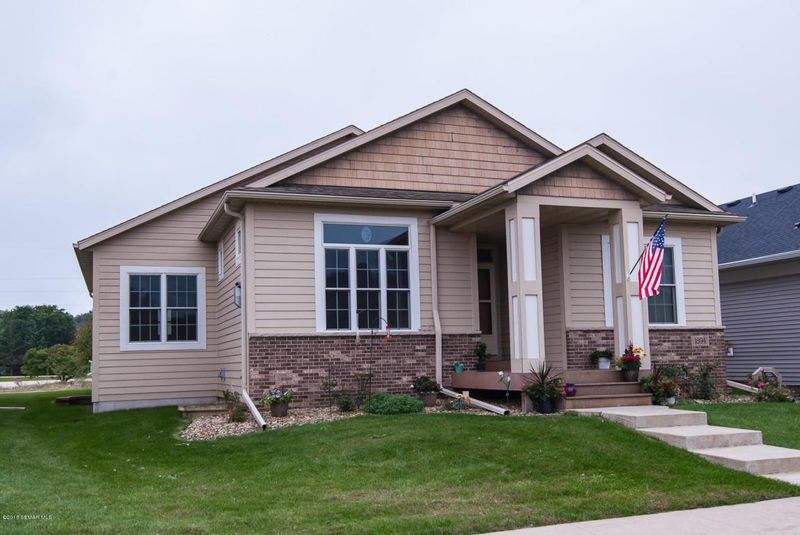 1894 Hadley Creek Dr NE, Rochester, MN 55906