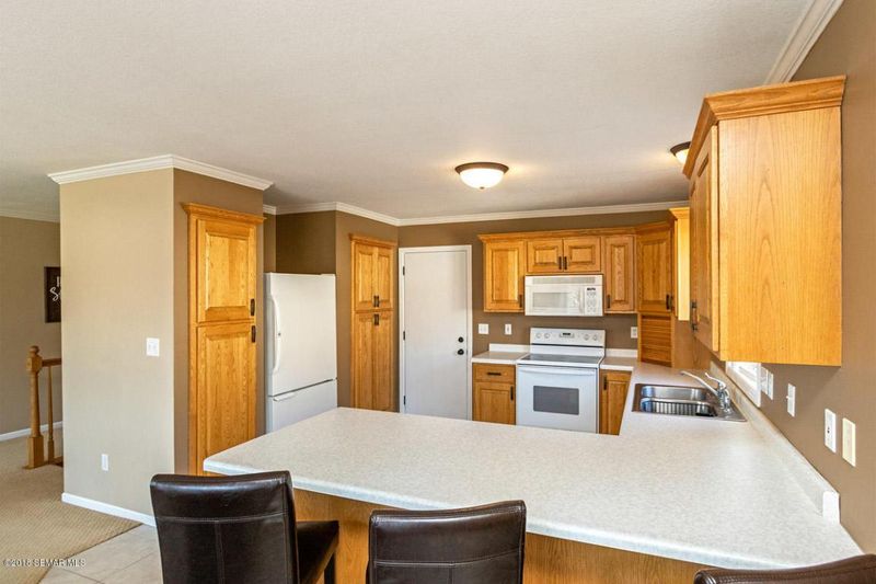 1936 5th Ave SW, Rochester, MN 55902
