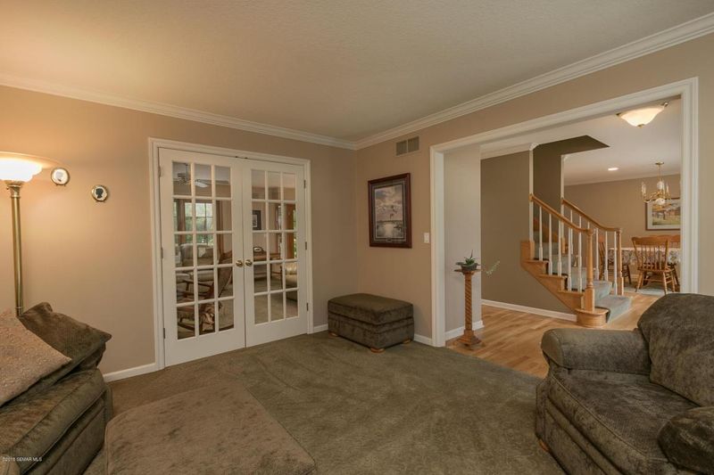 1721 Viola Heights Ln NE, Rochester, MN 55906