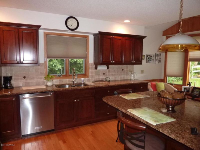 22817 Oakhill Dr, Spring Valley, MN 55975
